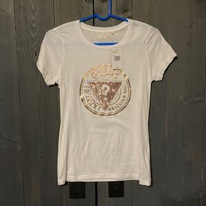 Guess logo tee pure white new with tag never worn original price 26.99